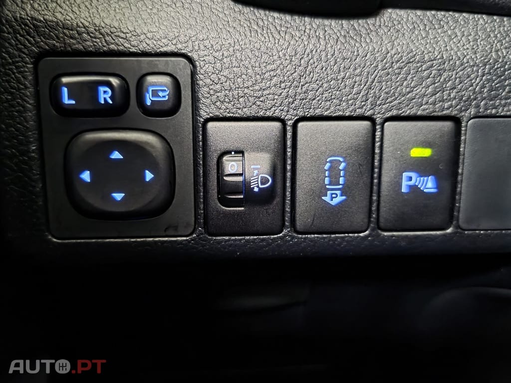 Toyota Auris 1.8 HSD Exclusive +TSS+Navi
