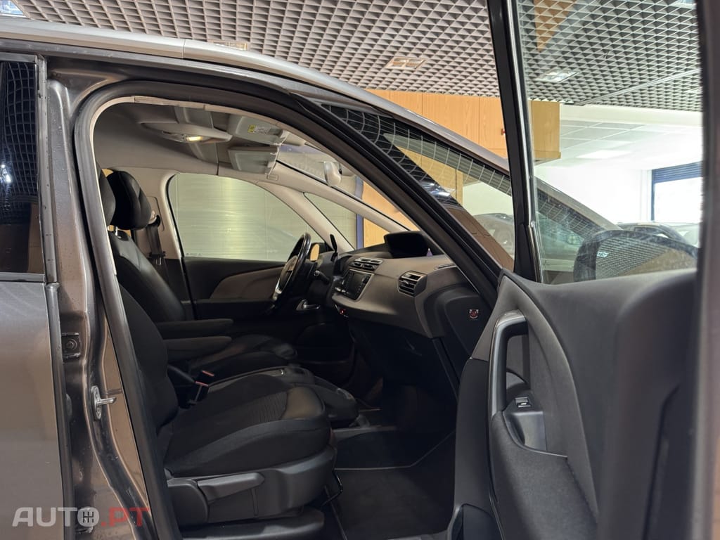 Citroen C4 SpaceTourer 1.5 BlueHDi Shine EAT8