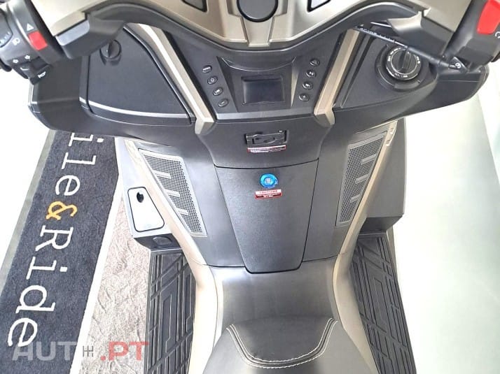 Mitt 125 GT MAX
