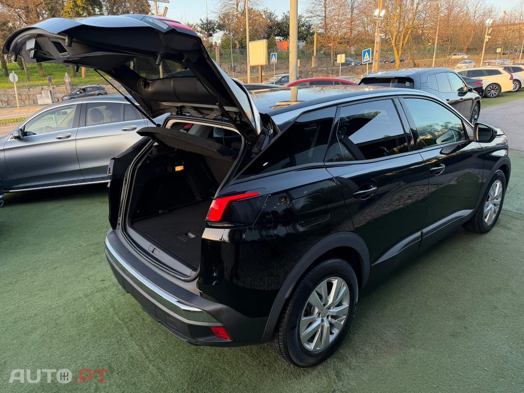 Peugeot 3008 1.5 BlueHDi Active
