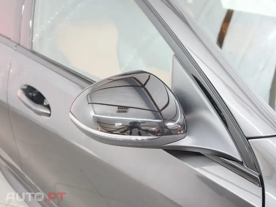 Mercedes-Benz C 300 e T 9G-TRONIC AMG Line