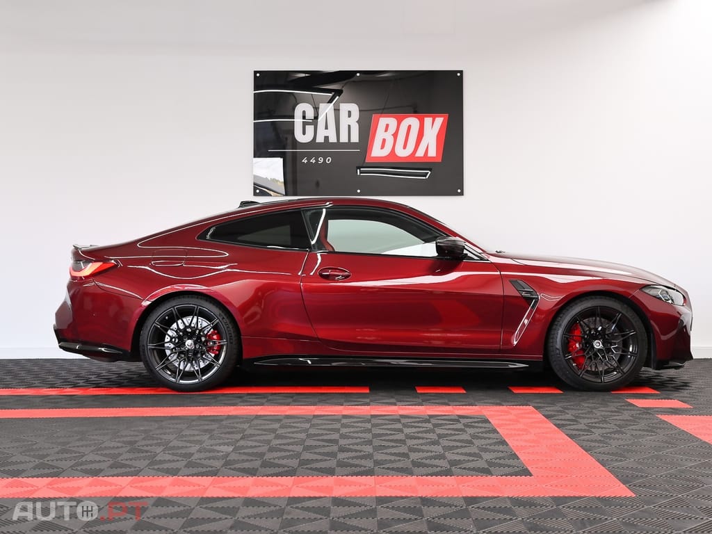 BMW M4 Competition Pack 50 anos M