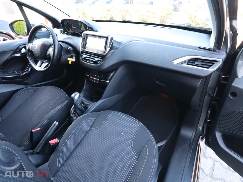Peugeot 208 1.2 PureTech Active