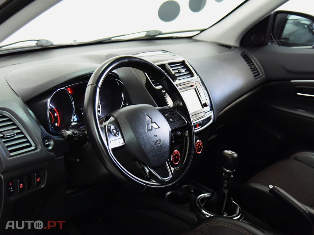 Mitsubishi ASX 1.6 DI-D Intense Black Edition