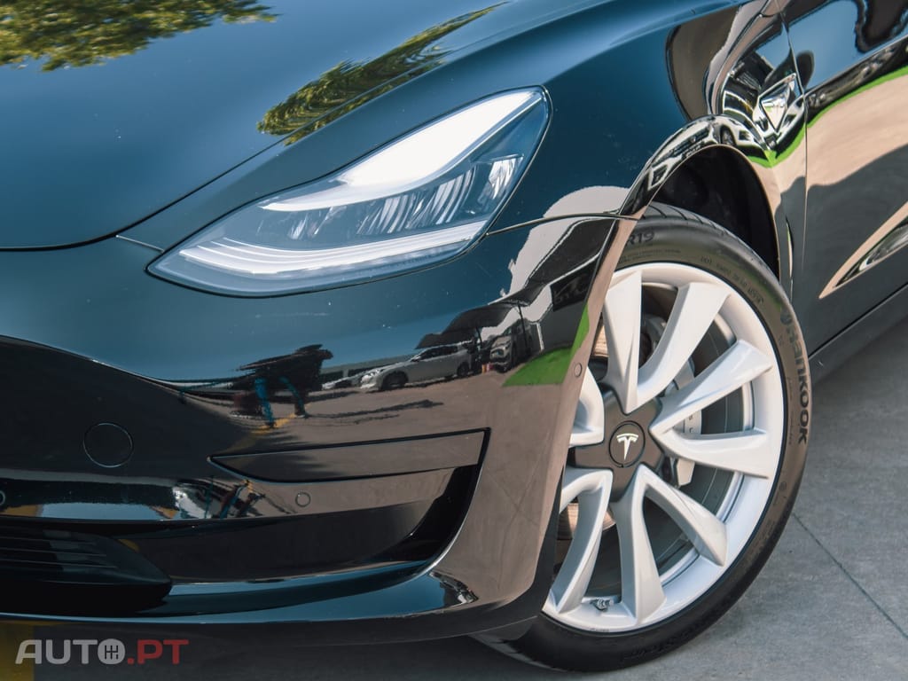 Tesla Model 3 Standard Range Plus RWD