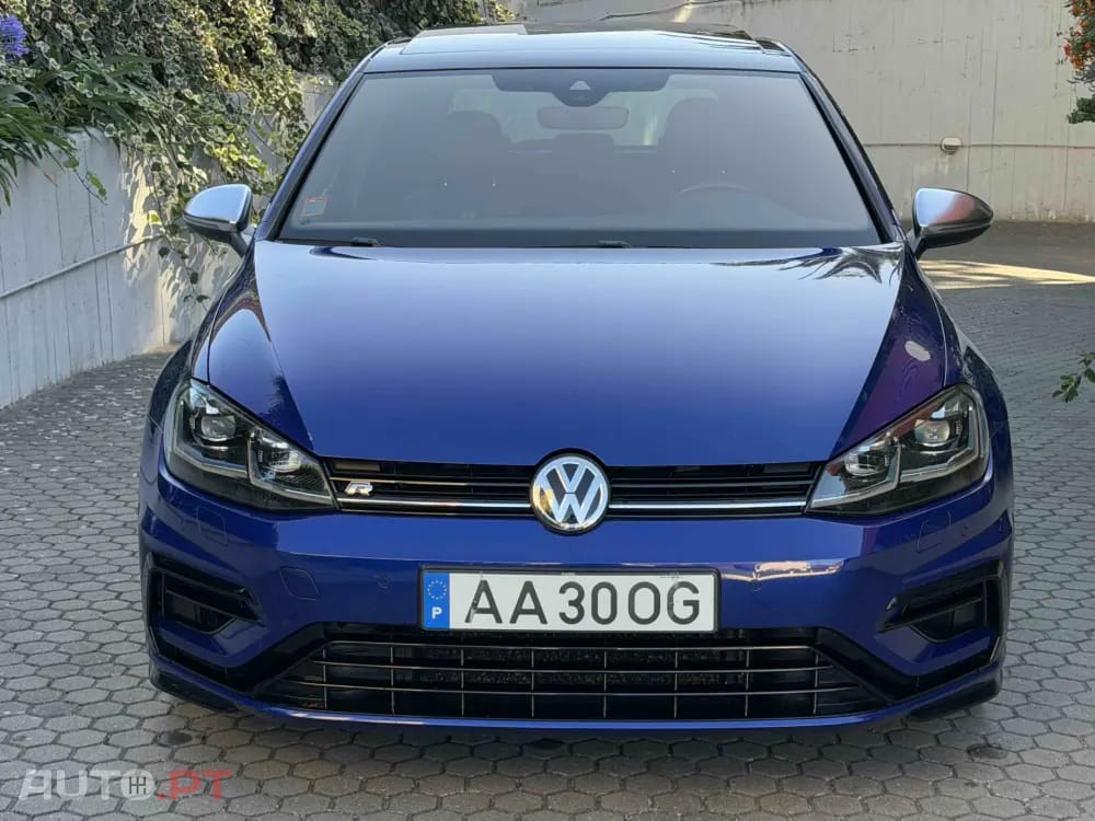 Volkswagen Golf R 4Motion (BlueMotion )