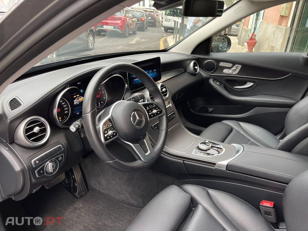 Mercedes-Benz C 220 d AMG Line