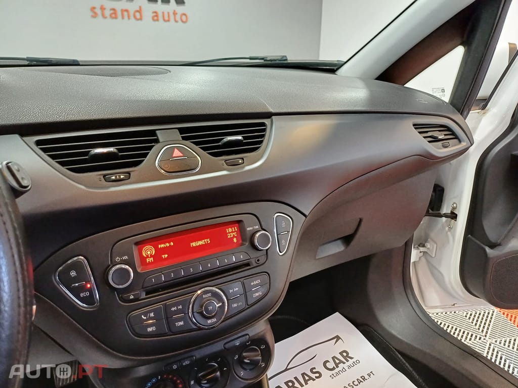 Opel Corsa 1.4 Enjoy Easytronic