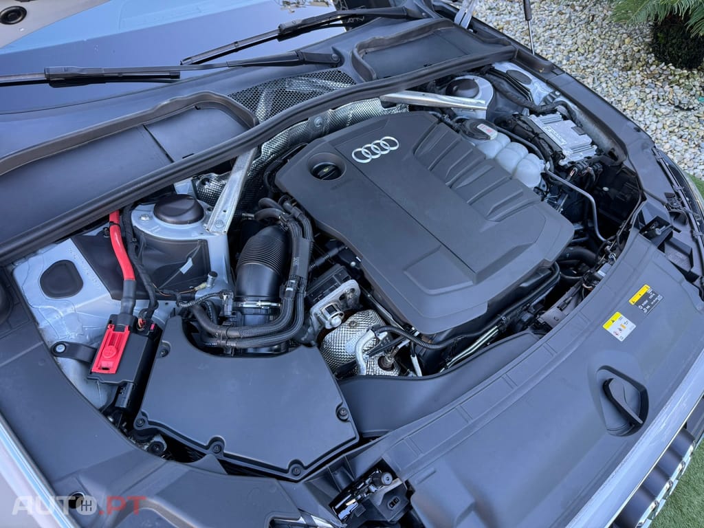 Audi A4 Avant 30 TDI Advanced S tronic