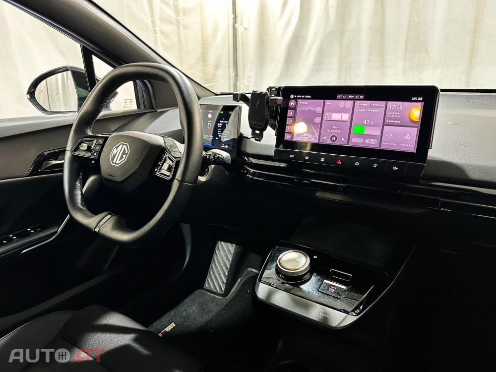 MG MG4 64 kWh Luxury