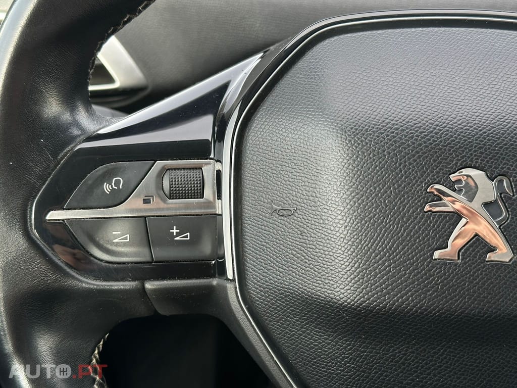 Peugeot 3008 1.5 BlueHDi Allure