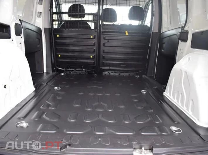 Fiat Doblo Cargo 1.3 M-Jet Easy Van 3L