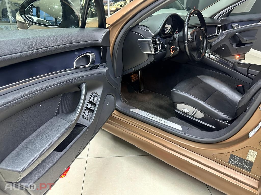 Porsche Panamera Platinum Edition