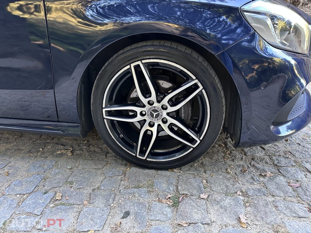 Mercedes-Benz A 180 d AMG Line Aut.