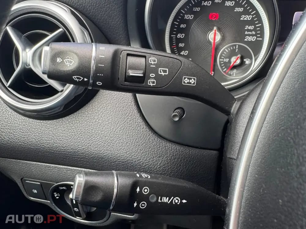 Mercedes-Benz GLA 200 d 7G-DCT AMG Line