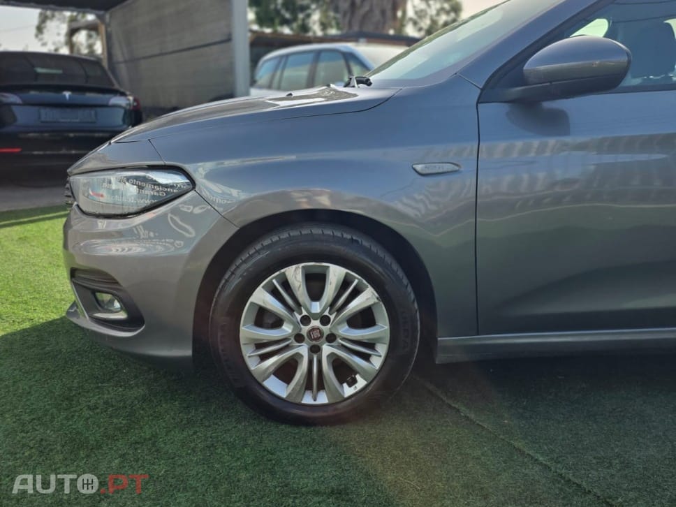 Fiat Tipo 1.3 M-Jet Lounge