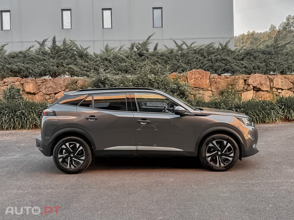 Peugeot 2008 PureTech 100 Allure