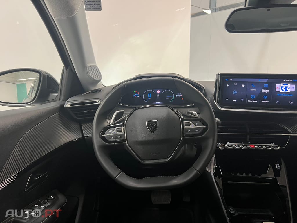 Peugeot 208 1.2 Hybrid Allure e-DCS6