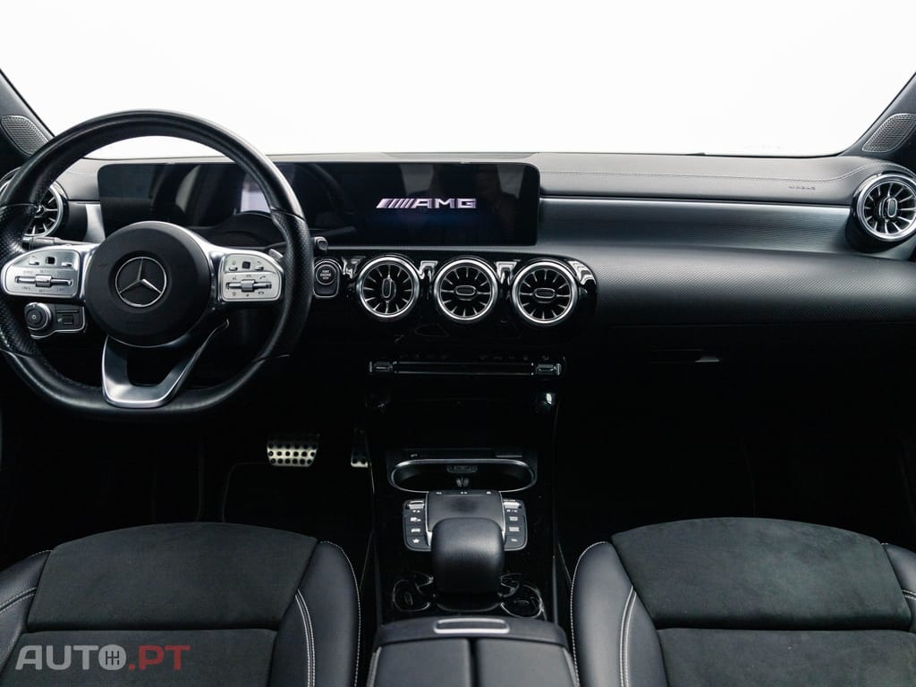 Mercedes-Benz A 250 e AMG Line