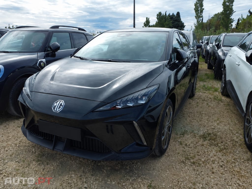 MG MG4 64 kWh Luxury