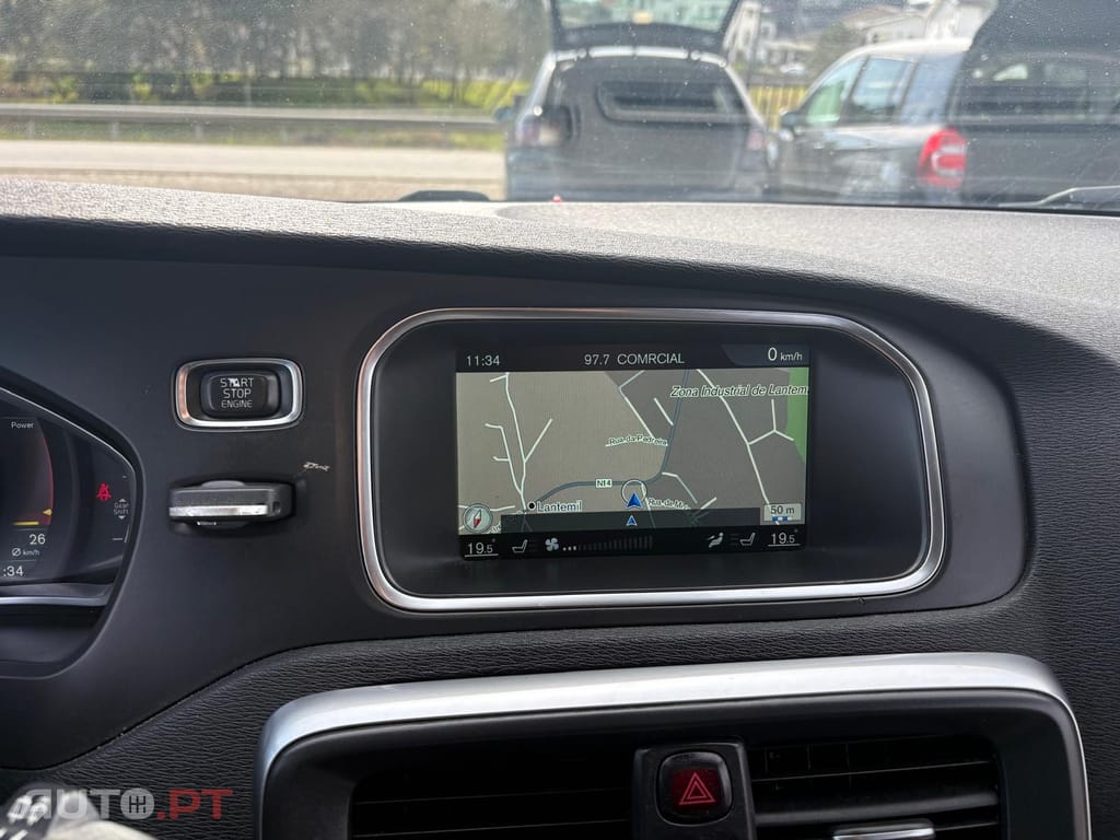 Volvo V40 1.6 D2 R-Design