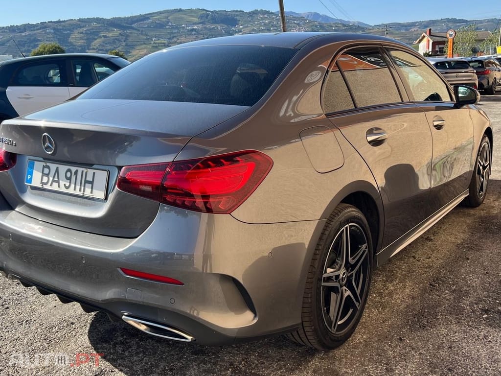 Mercedes-Benz A 250 e AMG Line