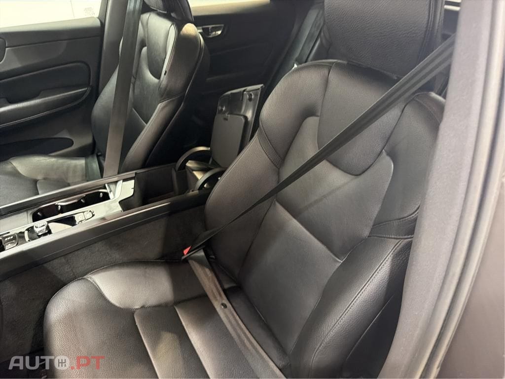 Volvo XC60 2.0 T6 PHEV Inscription Expression AWD