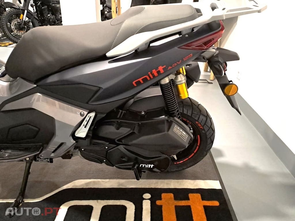 Mitt 125 ADV