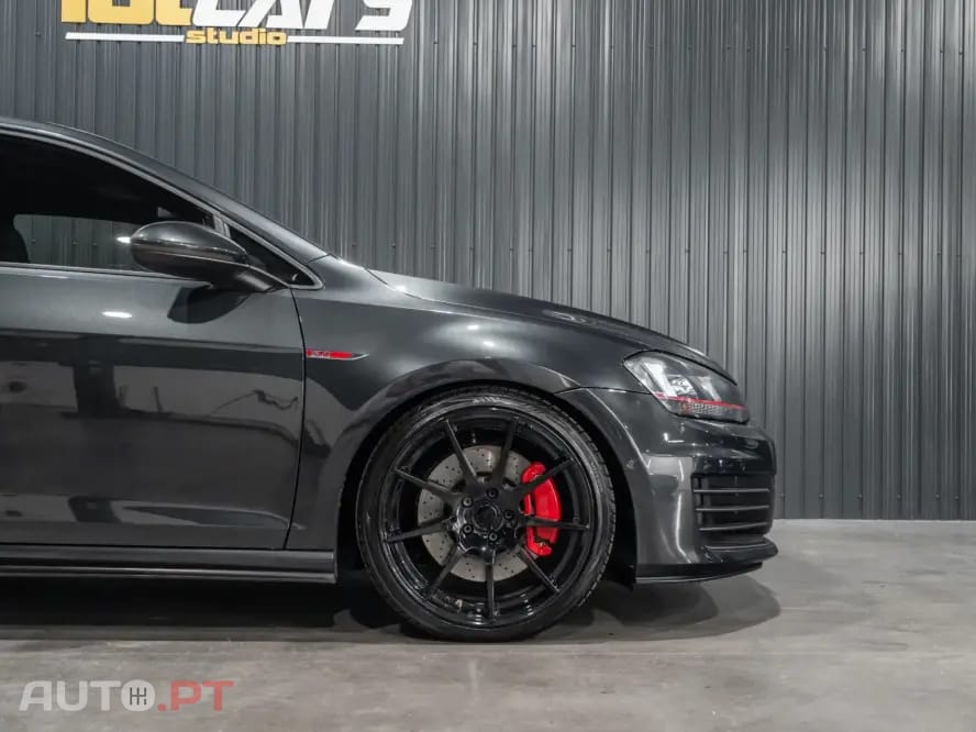 Volkswagen Golf 2.0 TSi GTi DSG Performance