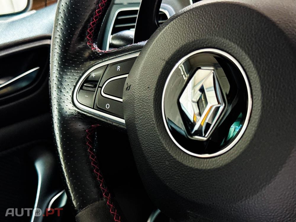 Renault Mégane 1.8 TCe R.S. EDC J19
