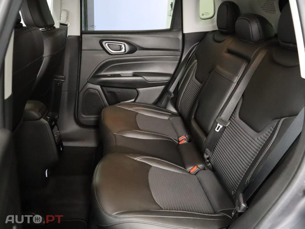 Jeep Compass 1.3 TG Limited