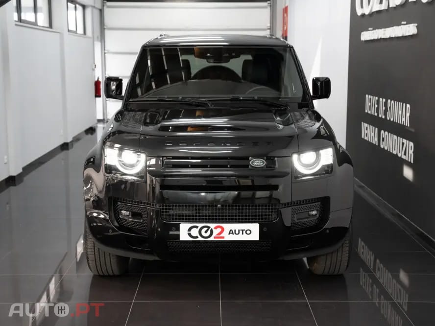 Land Rover Defender 2.0 P300e 110 AWD X-Dynamic HSE