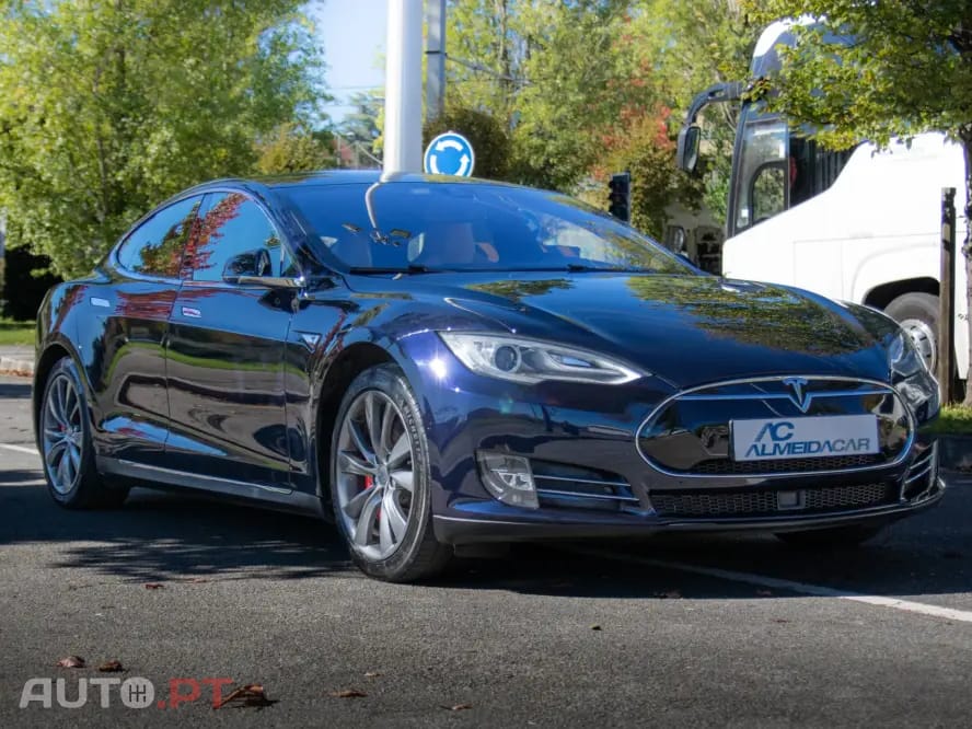 Tesla Model S P85D