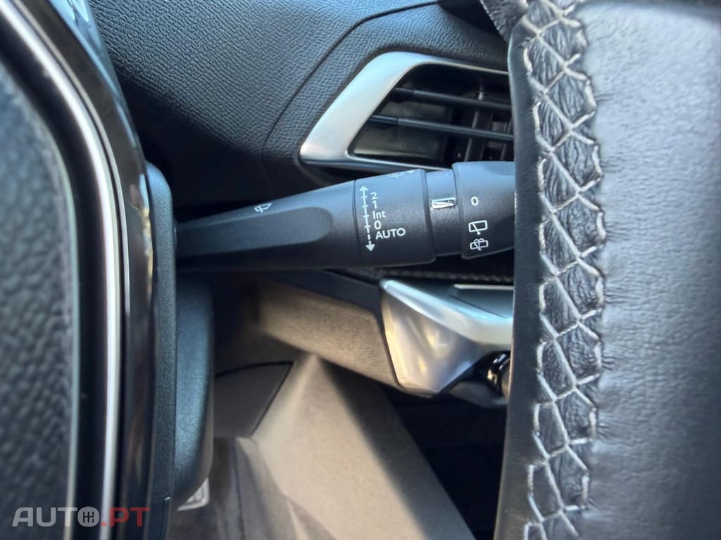 Peugeot 5008 1.5 BlueHDi Allure