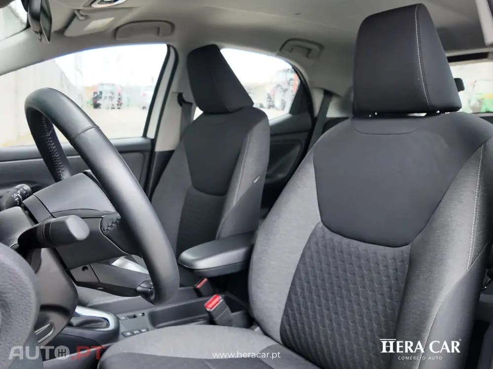 Toyota Yaris Dynamic Business