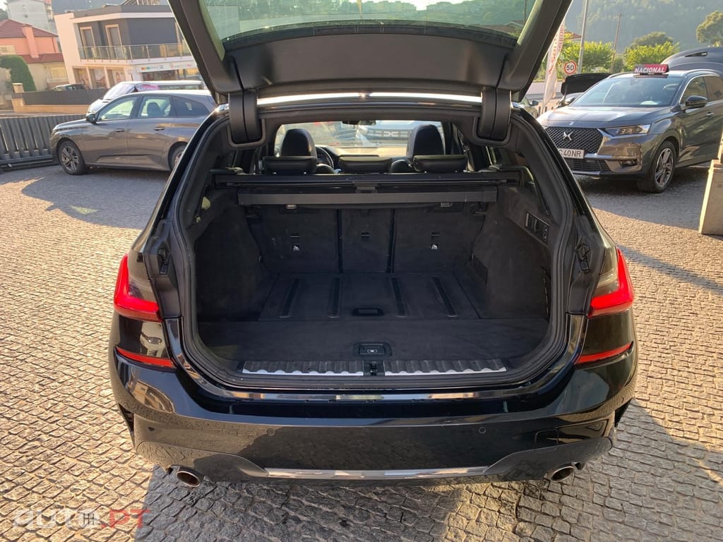 BMW 318 d Touring Pack M Auto