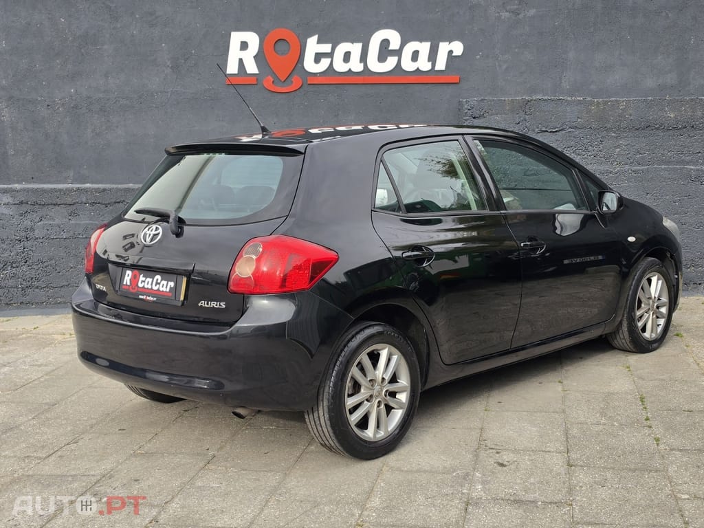 Toyota Auris 1.33 VVT-i Comfort+J16