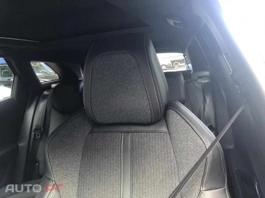 Peugeot 3008 1.6 Hybrid GT e-EAT8