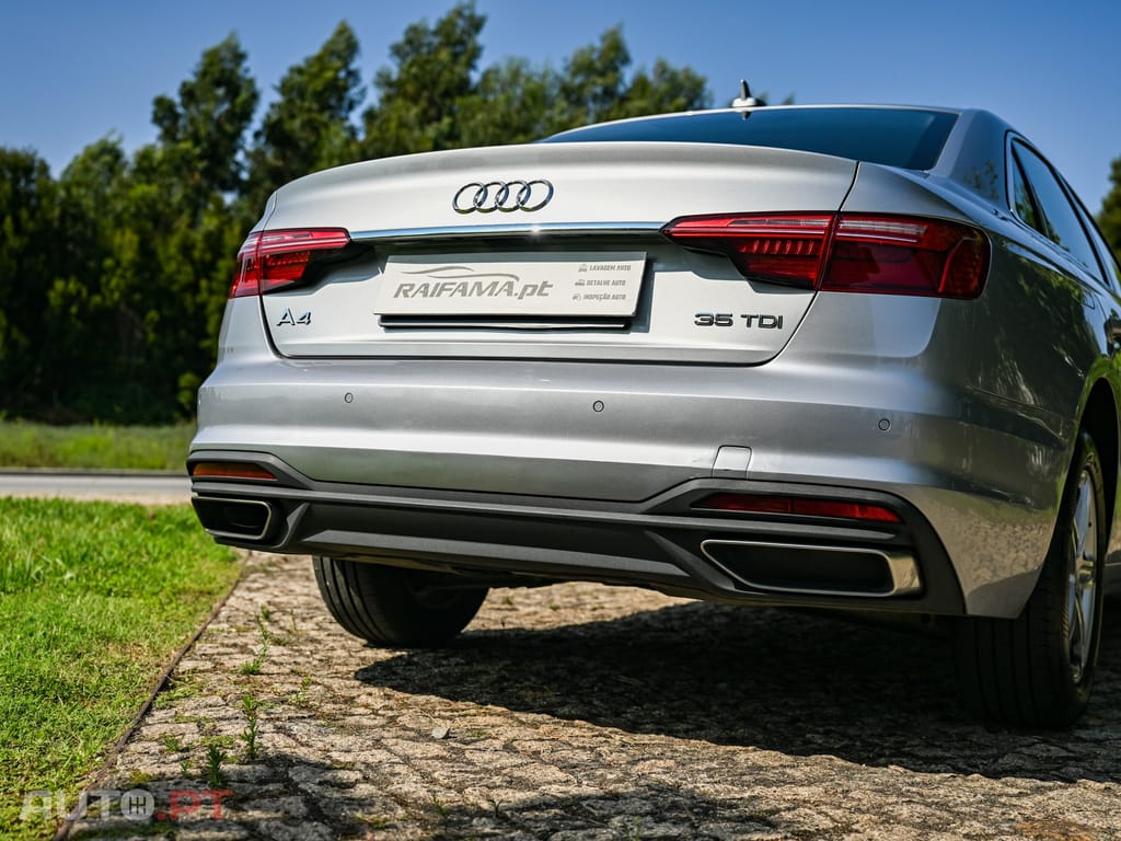 Audi A4 2.0 TDI Design S tronic