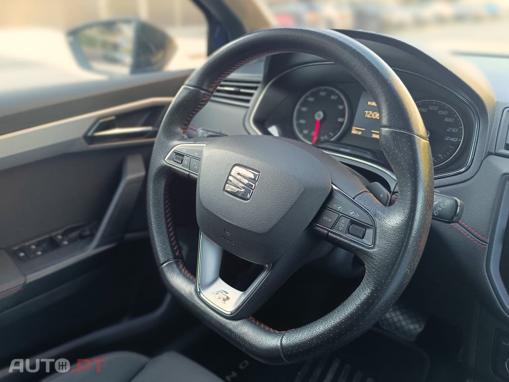 Seat Arona 1.0 TSI FR DSG - Automático