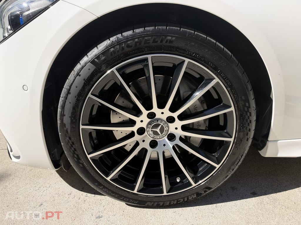 Mercedes-Benz C 300 e AMG Line