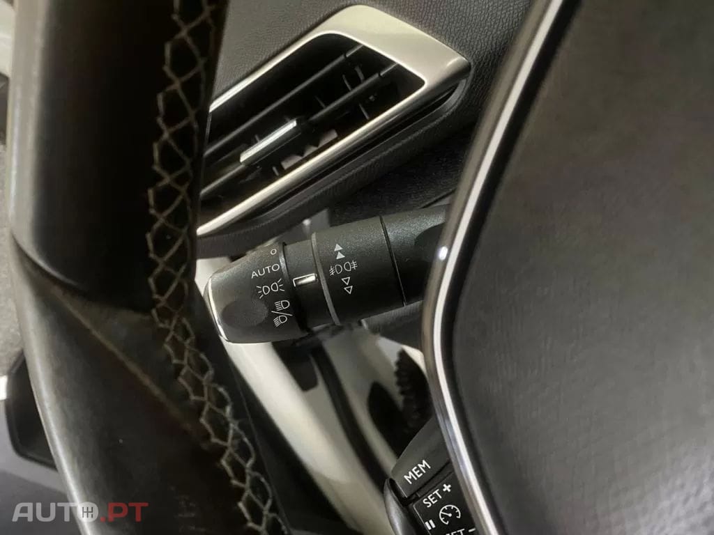 Peugeot 3008 1.2 PureTech Allure