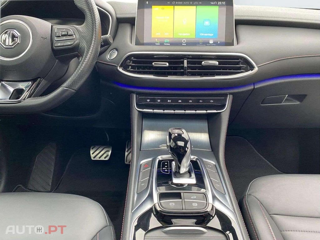 MG EHS Luxury PHEV