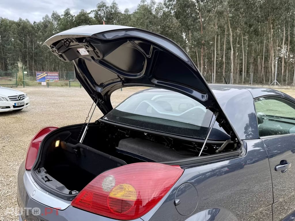 Opel Tigra TwinTop 1.4 Easytronic Edition