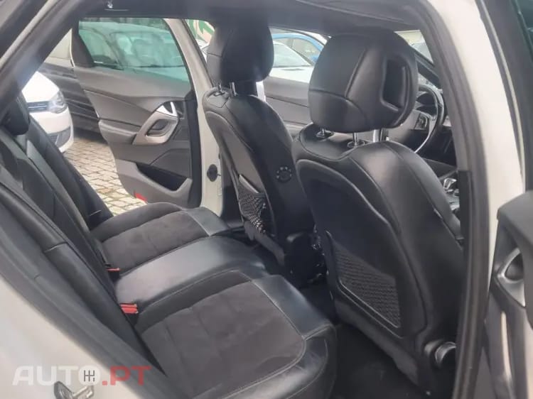 Citroen DS5 2.0 HDi Hybrid4 So Chic CMP6