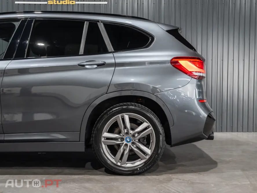 BMW X1 xDrive25e Pack Desportivo M