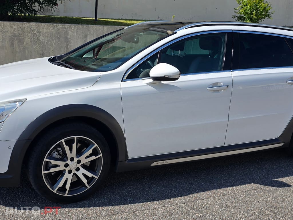 Peugeot 508 RXH 2.0 HDi Hybrid4 2-Tronic