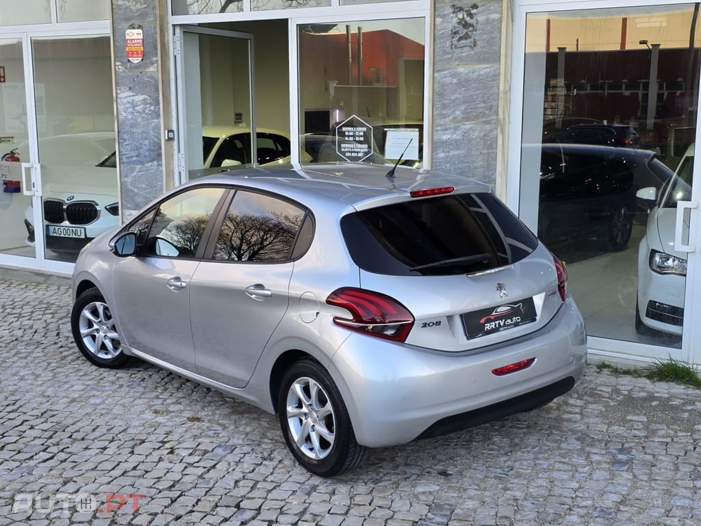 Peugeot 208 1.6 BlueHDi Style