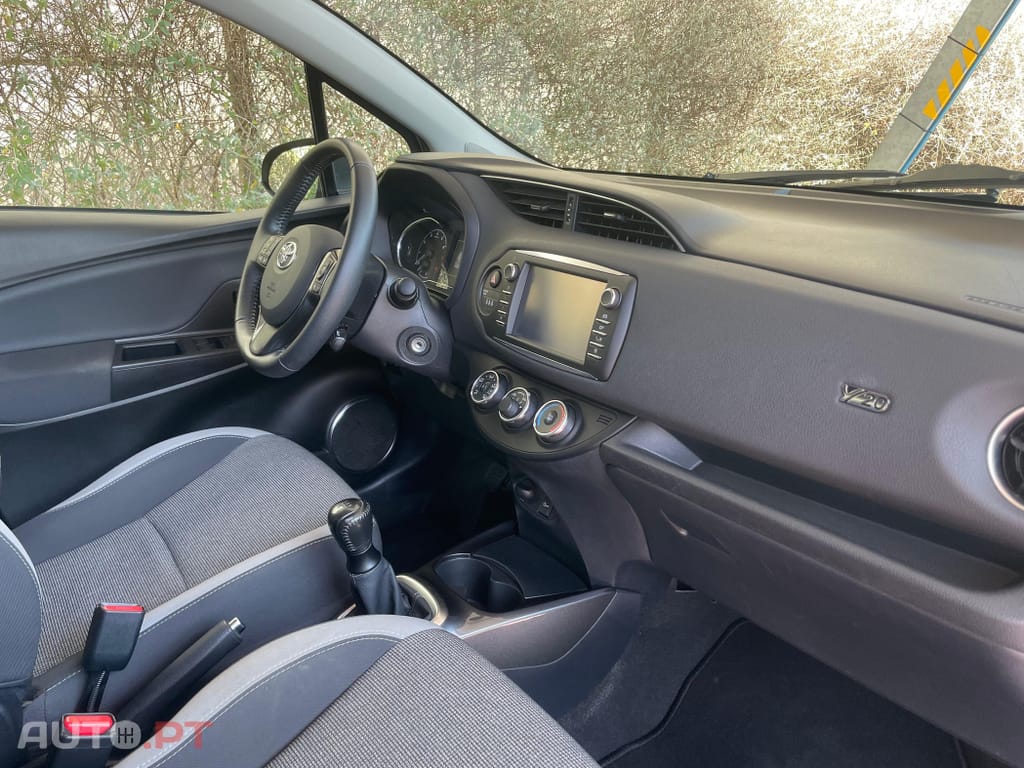 Toyota Yaris 1.0 VVT-i 20 Anos