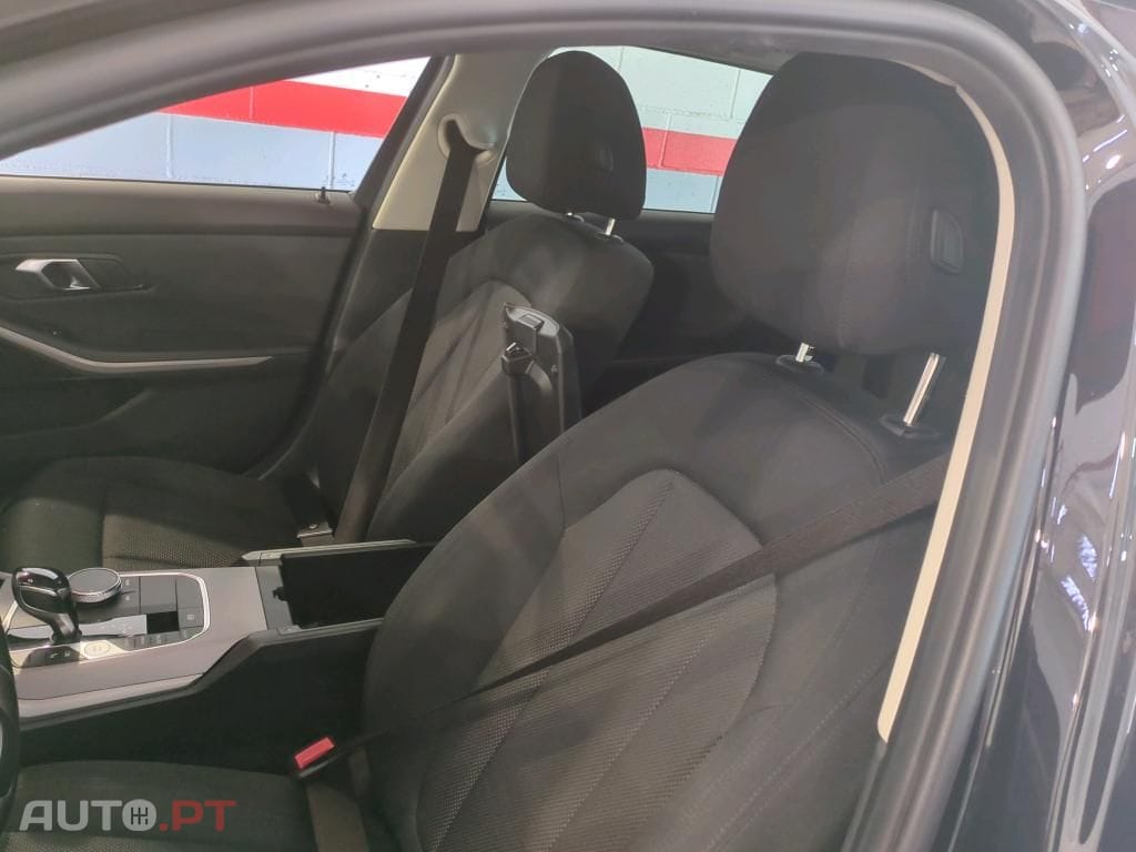 BMW 330 e Corporate Edition Auto